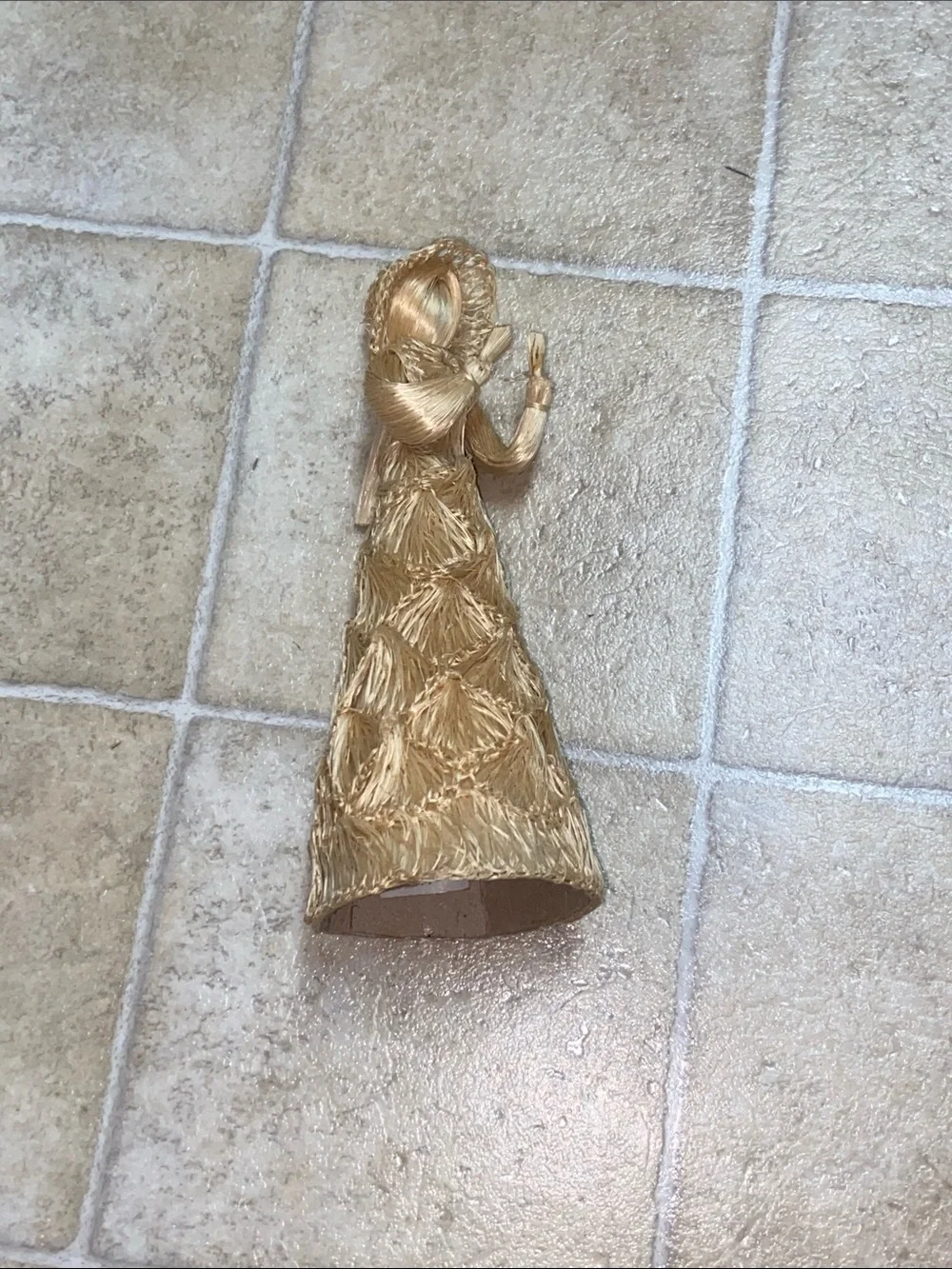 Gold Wire Angel Figurine Decorative Accent